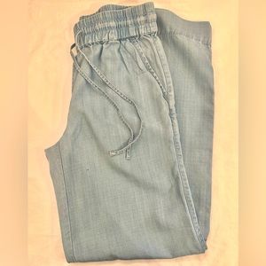 Tommy Bahama Chambray All Day High Rise